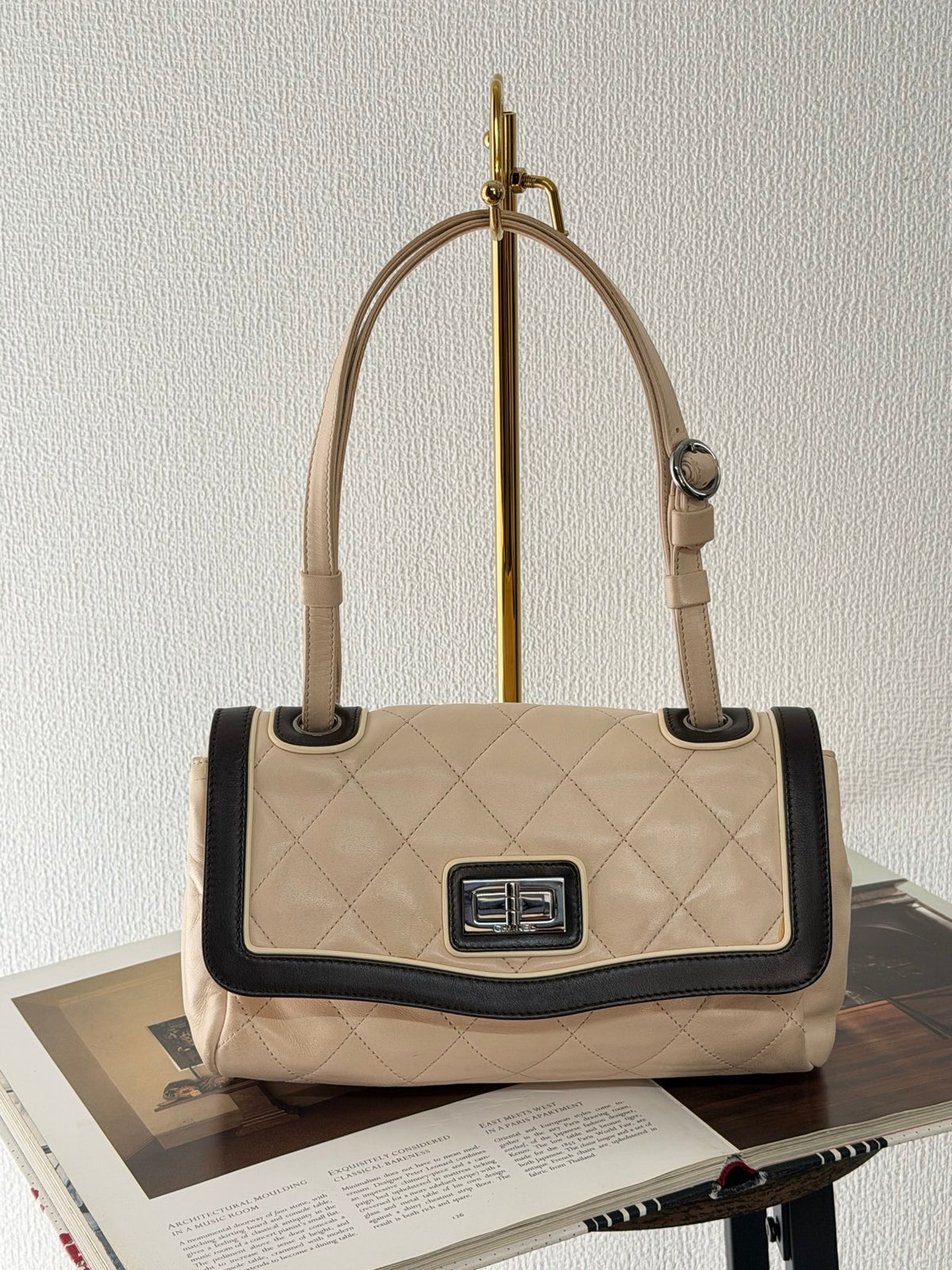 CHANEL  2.55 Reissue Quilted Lambskin Bicolor Flap Shoulder Bag