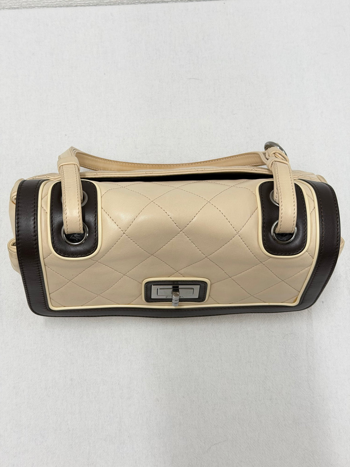 CHANEL  2.55 Reissue Quilted Lambskin Bicolor Flap Shoulder Bag