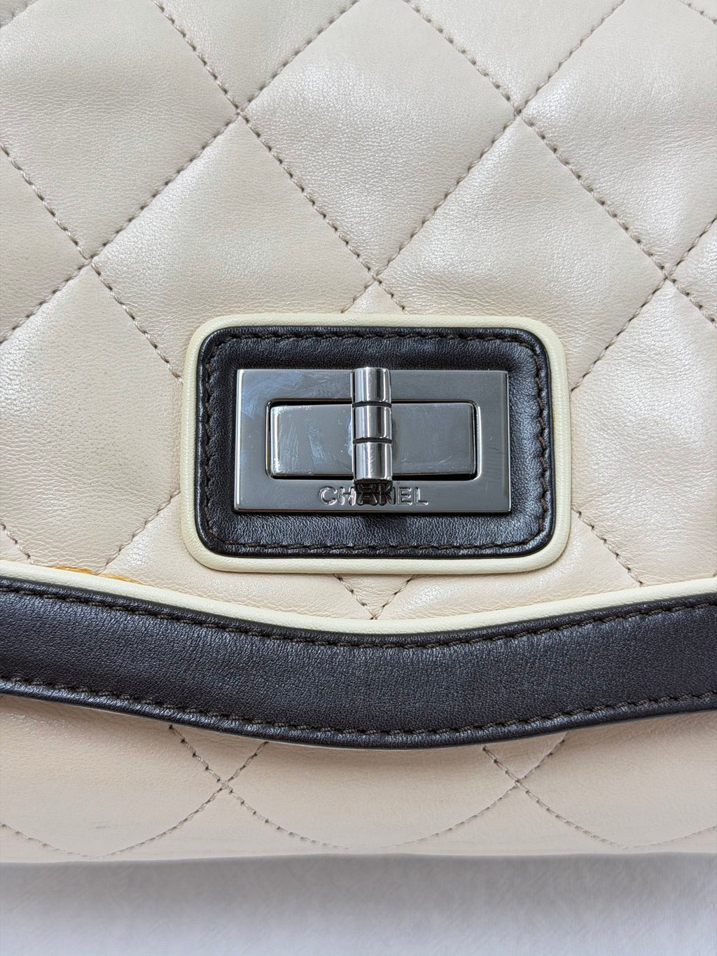 CHANEL  2.55 Reissue Quilted Lambskin Bicolor Flap Shoulder Bag