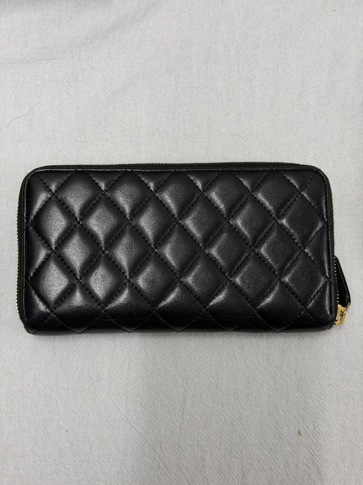 Chanel Classic Long Zipped Wallet Caviar Skin Black Gold Hardware