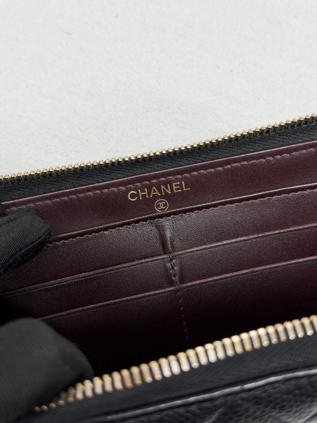 CHANEL  Classic Medium Zipped Wallet Caviar Skin Black Gold Hardware