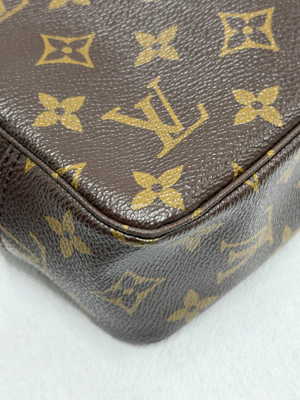 Louis Vuitton Monogram Trousse Toilette 23 Cosmetic Pouch  Bag